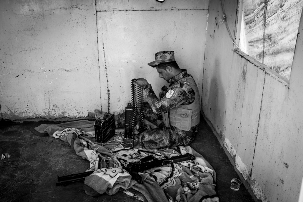 Peshmerga soldiers on the Gwer front line, southwestern Erbil, May 3, 2016. (Photo: Kurdistan24/Alexandre Afonso)